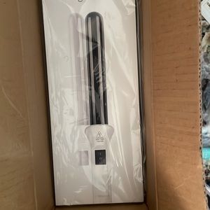 3pk NEW: L’ange Hair Ondule’ 25mm curling wand with shampoo & conditioner